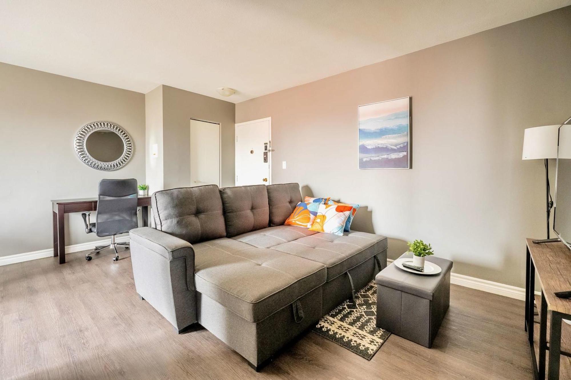 Newly Renovated 2Br Unit In Glenview West Lägenhet Hamilton Exteriör bild